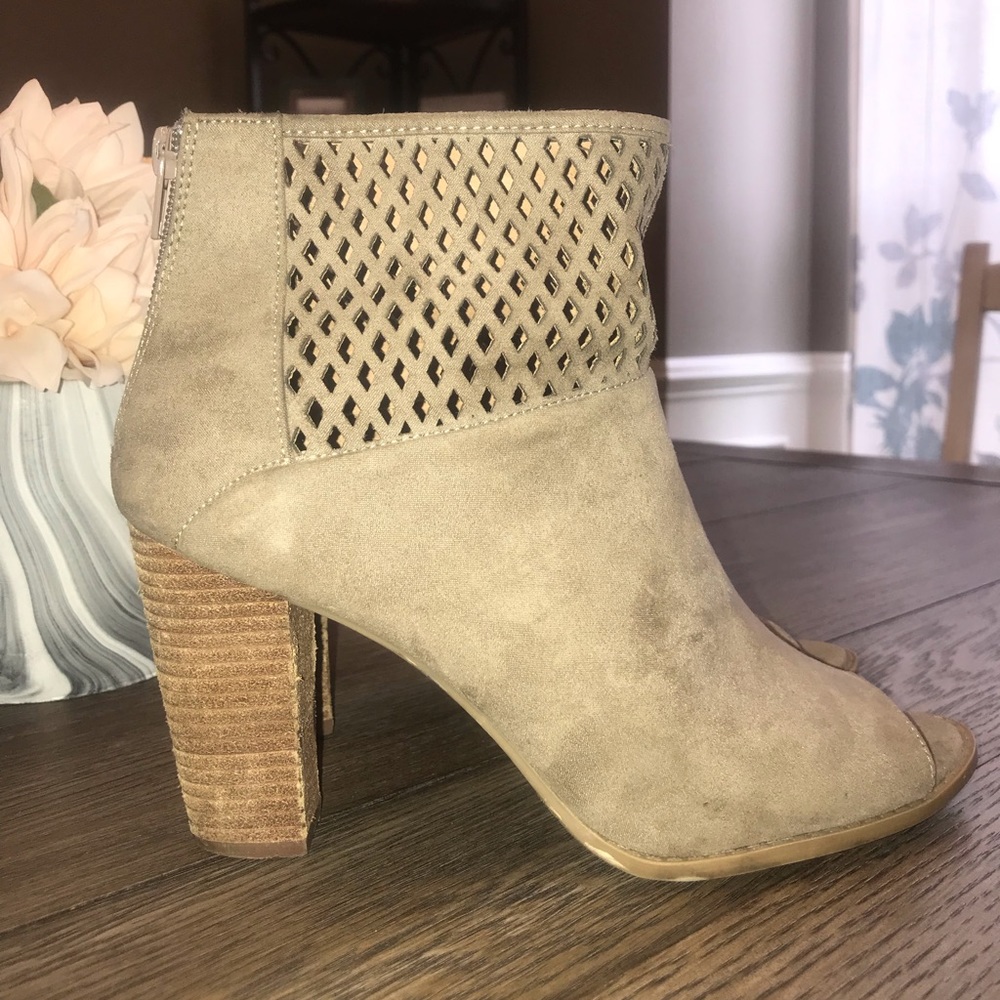 Heels.